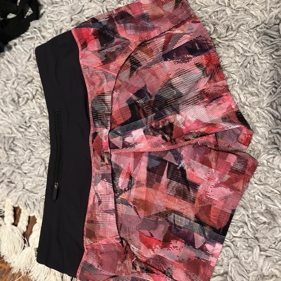 LULULEMON shorts <3 - Picture 15 of 16